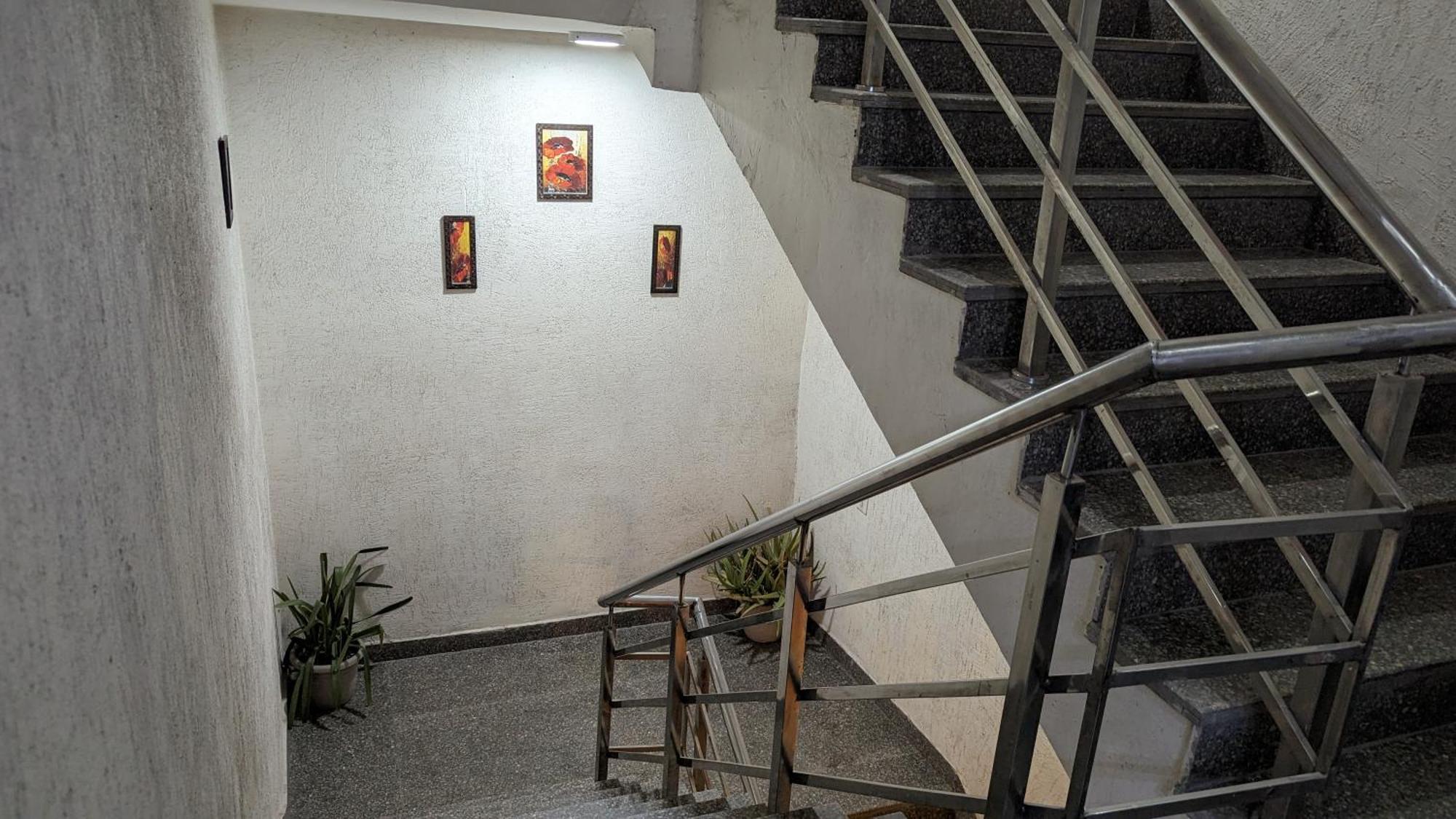Hotel Aron By The Premium Villa New Delhi Buitenkant foto