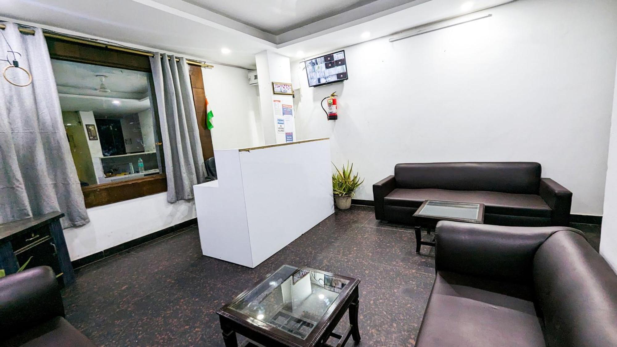 Hotel Aron By The Premium Villa New Delhi Buitenkant foto