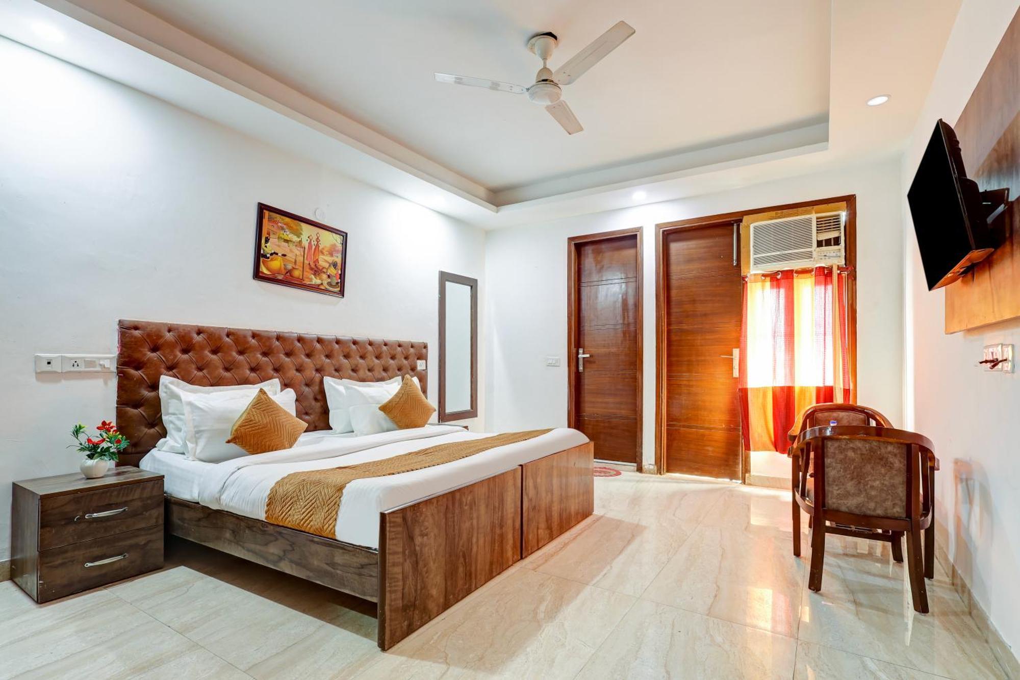 Hotel Aron By The Premium Villa New Delhi Buitenkant foto